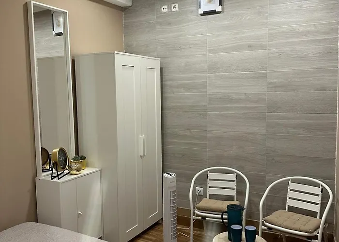 Sn-hostel Πανσιόν *