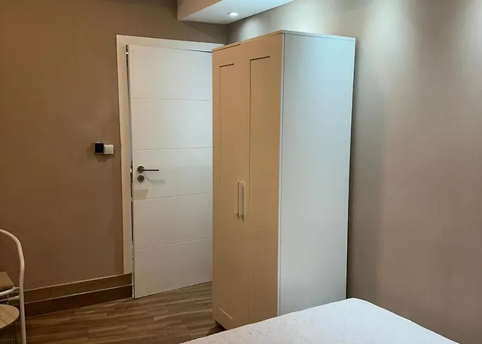 Sn-hostel Σετούμπαλ