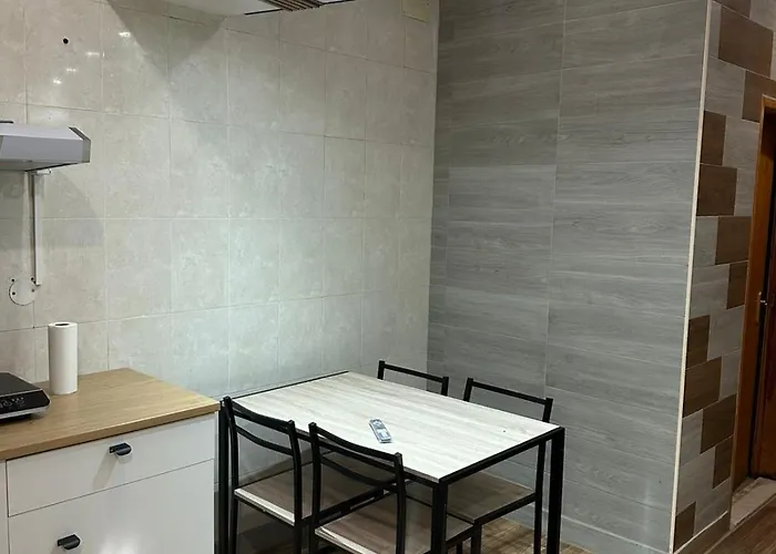 Sn-hostel * Σετούμπαλ